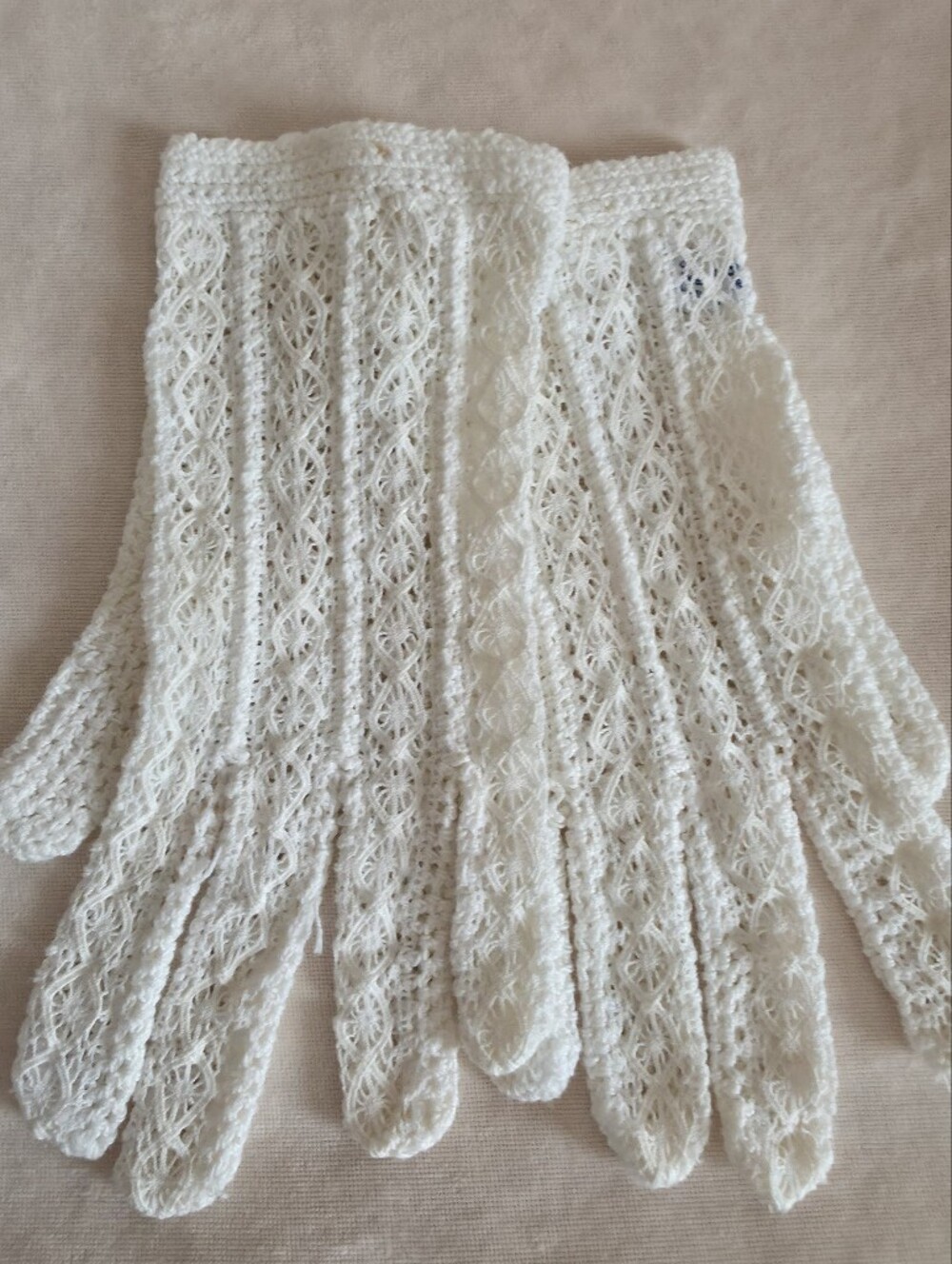 ITALIAN VINTAGE CROCHET WONENS GLOVES